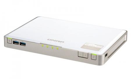 QNAP 4-bay M.2 SSD NASbook, Intel Celeron J4105